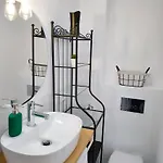 Theapartments Radwanska Apartment