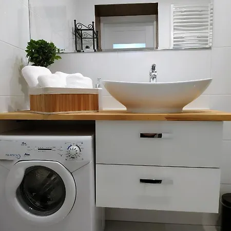 Theapartments Radwanska Apartmán Lodž