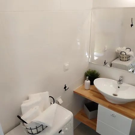 Theapartments Radwanska Апартаменты Лодзь
