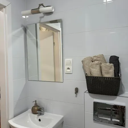 Theapartments Radwanska Lodž