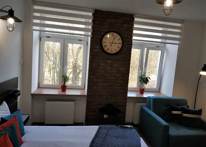 Theapartments Radwanska شقة